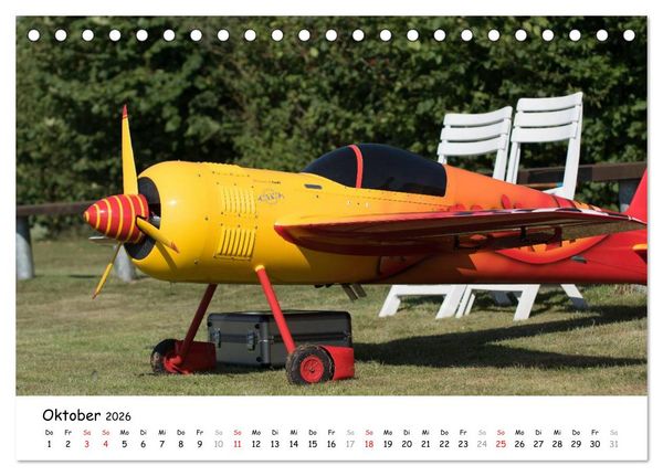 Produktbild: Tollk&uuml;hne Helden der Fliegerei - Modellflugzeuge in Aktion (Tischkalender 2026 DIN A5 quer), CALVENDO Monatskalender