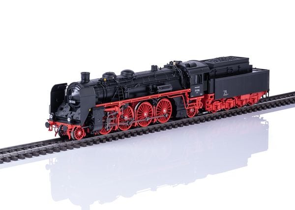 Produktbild: M&auml;rklin 038190 H0 Dampflok 19 016 DR/DDR