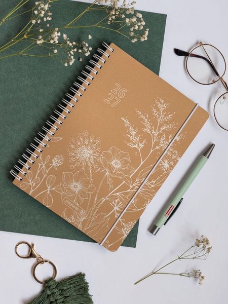 Produktbild: Sch&uuml;lerkalender 2026/2027 "Meadow" | A5, Leder