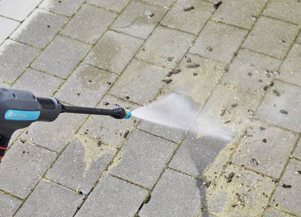 Produktbild: GARDENA AquaClean 24/18V solo Mitteldruckreiniger 24 bar