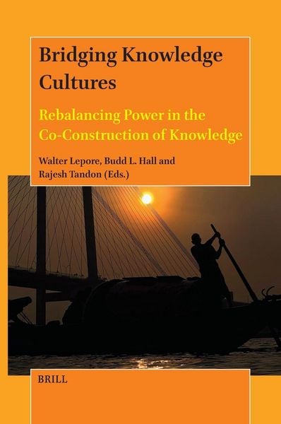Produktbild: Bridging Knowledge Cultures
