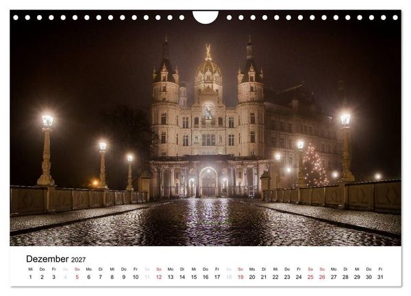 Produktbild: Schweriner M&auml;rchenschloss (Wandkalender 2027 DIN A4 quer), CALVENDO Monatskalender