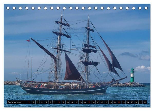 Produktbild: Segelschiffe vor Warnem&uuml;nde (Tischkalender 2026 DIN A5 quer), CALVENDO Monatskalender