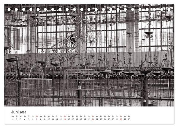 Produktbild: Helden der Arbeit - Alte Arbeitsmittel des Ruhrgebiets (Tischkalender 2026 DIN A5 quer), CALVENDO Monatskalender