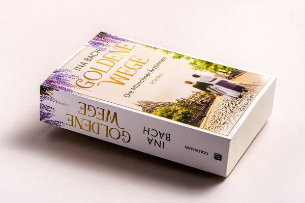 Produktbild: Goldene Wege. Die M&uuml;nchener &Auml;rztinnen