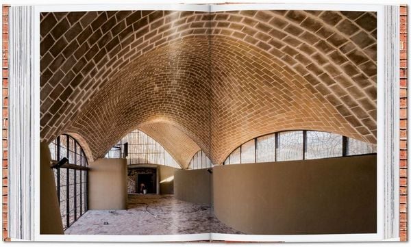 Produktbild: Contemporary Brick Buildings
