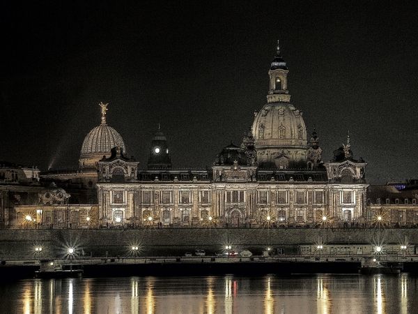 Produktbild: Elbufer, Blick auf die Dresdener Altstadt (Puzzle)