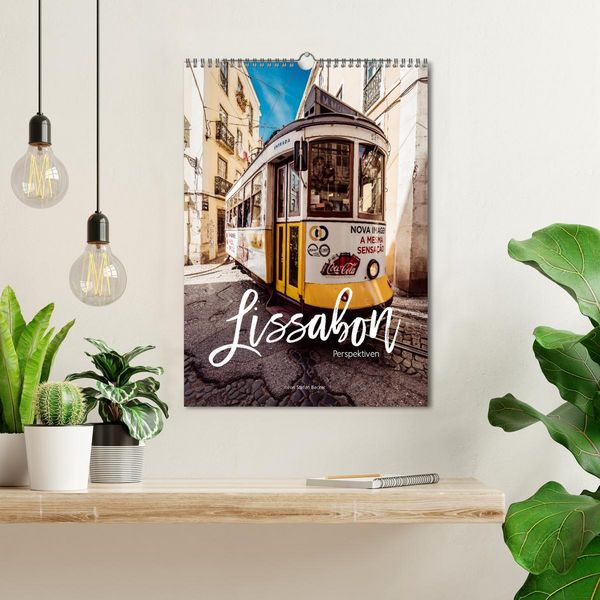 Produktbild: Lissabon Perspektiven (Wandkalender 2026 DIN A3 hoch), CALVENDO Monatskalender