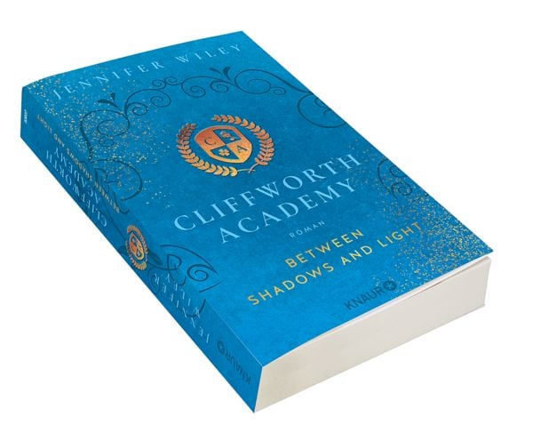 Produktbild: Cliffworth Academy &ndash; Between Shadows and Light