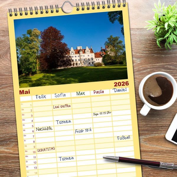 Produktbild: Familienplaner 2026 - Schl&ouml;sser und G&auml;rten in Brandenburg mit 5 Spalten (Wandkalender, 21 x 45 cm) CALVENDO