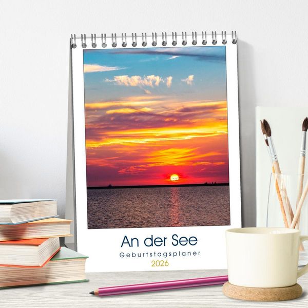 Produktbild: An der See Geburtstagsplaner (Tischkalender 2026 DIN A5 hoch), CALVENDO Monatskalender