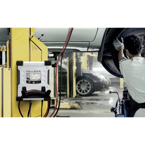 Produktbild: GYS GYSFLASH 32.12 PL 027381 Automatikladeger&auml;t 12V 30A