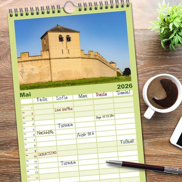 Produktbild: Familienplaner 2026 - Am Niederrhein - Xanten mit 5 Spalten (Wandkalender, 21 x 45 cm) CALVENDO