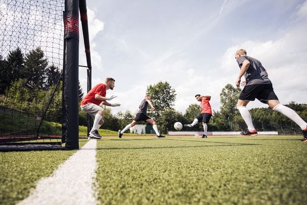 Produktbild: Fu&szlig;balltor Pro Tect 300