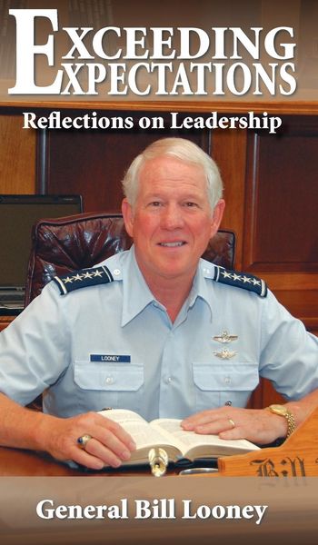 Produktbild: Exceeding Expectations: Reflections on Leadership