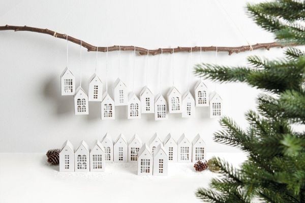 Produktbild: Adventskalender Papph&auml;user,24 Stk., 9x4,5x4,5cm, MIX