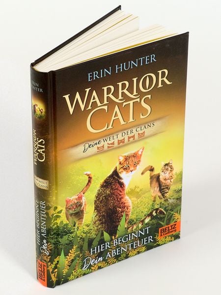 Hunter, E Warrior Cats - Deine Welt Der Clans. - (German Im (UK IMPORT)  Book NEW