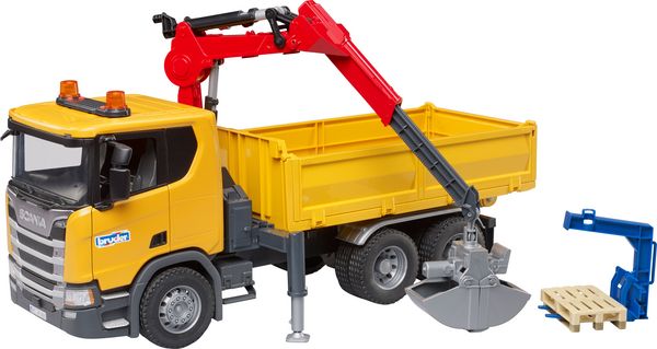Produktbild: bruder 03551 Scania Super 560R Baustellen-LKW Kran und 2 Paletten