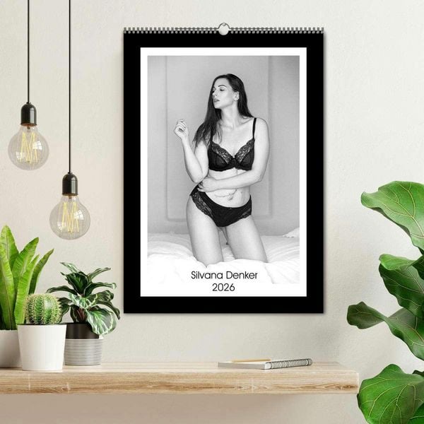 Produktbild: Curvy Model Silvana Denker (Wandkalender 2026 DIN A2 hoch), CALVENDO Monatskalender