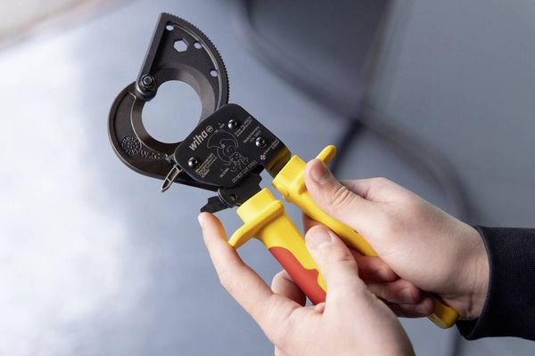 Produktbild: Wiha 46674 Kabelschneider Geeignet f&uuml;r (Abisoliertechnik) Alu- und Kupferkabel, ein- und mehrdr&auml;htig 34 mm 300 mm&sup2;