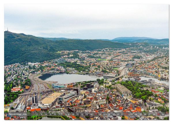 Produktbild: Norwegen aus dem Hubschrauber - Luftaufnahmen und Panorama (Tischkalender 2026 DIN A5 quer), CALVENDO Monatskalender