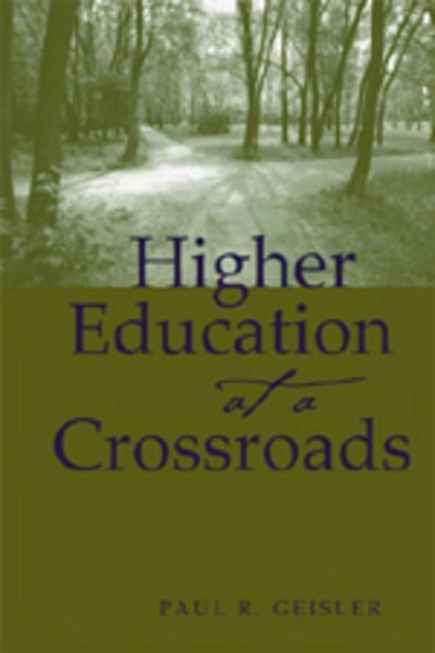 Produktbild: Higher Education at a Crossroads