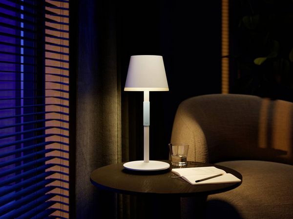 Produktbild: Philips Hue 8719514404571 Akku-Tischlampe LED 6.2W Wei&szlig;