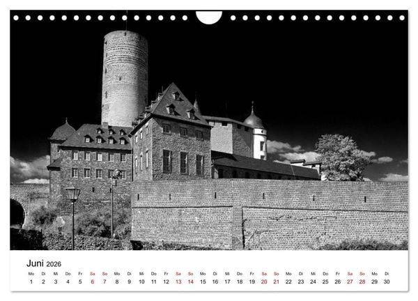 Produktbild: Burgen in schwarzwei&szlig; - Wie aus alten Zeiten (Wandkalender 2026 DIN A4 quer), CALVENDO Monatskalender