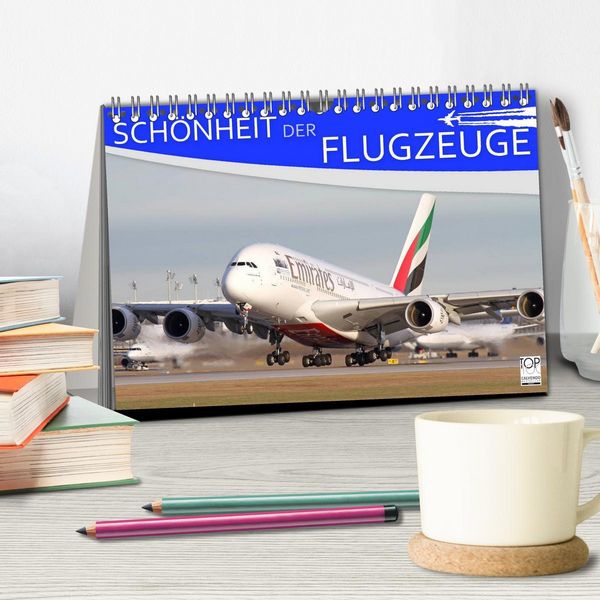 Produktbild: Sch&ouml;nheit der Flugzeuge (Tischkalender 2026 DIN A5 quer), CALVENDO Monatskalender