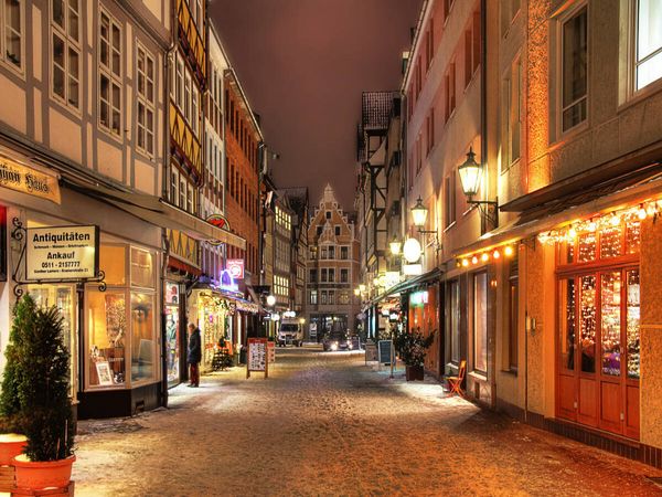 Produktbild: CALVENDO Puzzle Kramerstra&szlig;e Hannover | 1000 Teile Lege-Gr&ouml;&szlig;e 64 &times; 48 cm Foto-Puzzle f&uuml;r gl&uuml;ckliche Stunden
