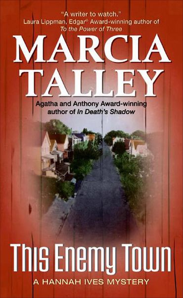 Produktbild: This Enemy Town