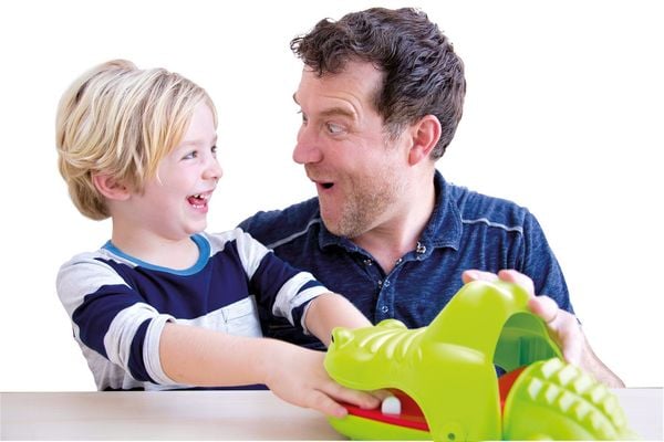 Produktbild: Hasbro E4898100 - Kroko Doc, Reaktionsspiel