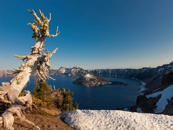 Produktbild: CALVENDO Puzzle Crater Lake, Oregon | 1000 Teile Lege-Gr&ouml;&szlig;e 64x48cm Foto-Puzzle f&uuml;r gl&uuml;ckliche Stunden