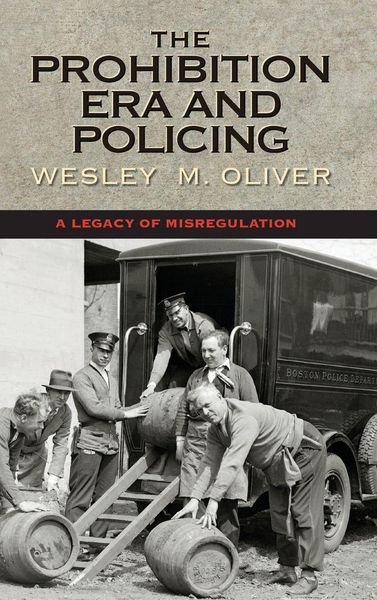 Produktbild: The Prohibition Era and Policing