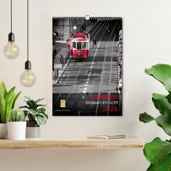 Produktbild: Lissabon Stra&szlig;en im Licht (Wandkalender 2026 DIN A3 hoch), CALVENDO Monatskalender