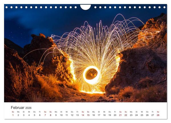 Produktbild: Lightpainting - Malen mit Licht und Zeit (Wandkalender 2026 DIN A4 quer), CALVENDO Monatskalender