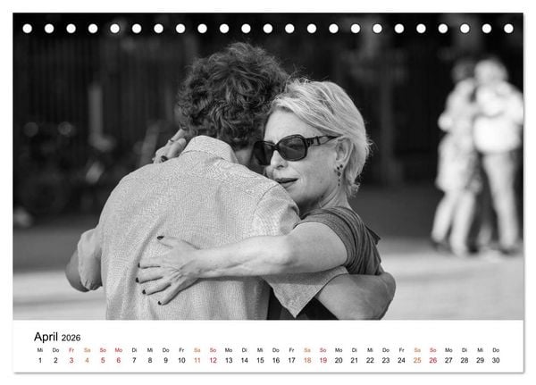 Produktbild: Tango Argentino - Paare beim Tanz auf &ouml;ffentlichen Pl&auml;tzen (Tischkalender 2026 DIN A5 quer), CALVENDO Monatskalender