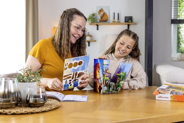 Produktbild: Book Nook DIY B&uuml;cherecke Disney K&ouml;nig der L&ouml;wen