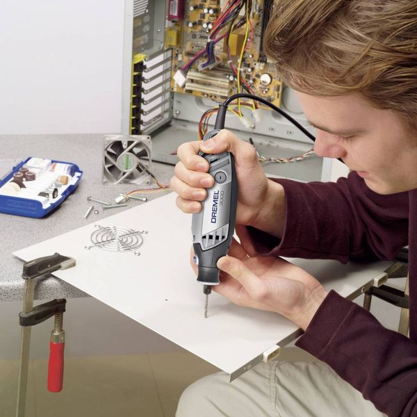Produktbild: Dremel 3000-15 F0133000JA Multifunktionswerkzeug mit Zubeh&ouml;r, inkl. Tasche 16teilig 130W