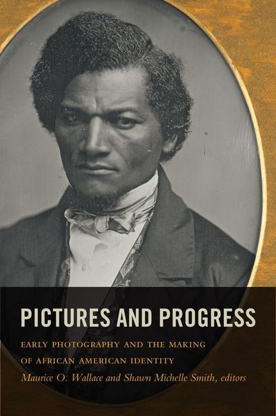 Produktbild: Pictures and Progress