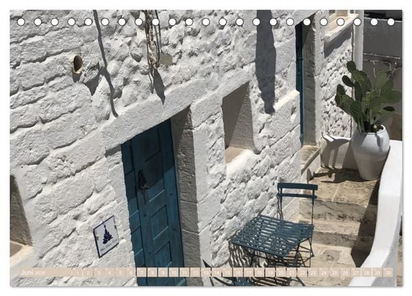 Produktbild: Ostuni - Apuliens wei&szlig;e Stadt (Tischkalender 2026 DIN A5 quer), CALVENDO Monatskalender