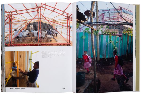 Produktbild: Building for Change