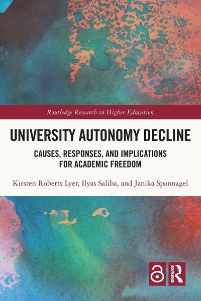 Produktbild: University Autonomy Decline