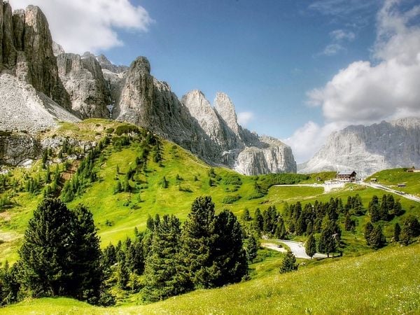 Produktbild: CALVENDO Puzzle Meisules T&uuml;rme - Sella - Gr&ouml;den | 1000 Teile Lege-Gr&ouml;&szlig;e 64x48cm Foto-Puzzle f&uuml;r gl&uuml;ckliche Stunden