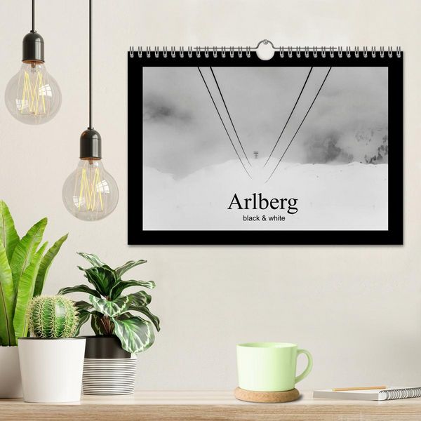 Produktbild: Arlberg black and white (Wandkalender 2026 DIN A4 quer), CALVENDO Monatskalender