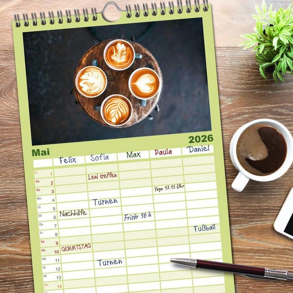 Produktbild: Familienplaner 2026 - Kaffeekunst - Purer Genuss mit 5 Spalten (Wandkalender, 21 x 45 cm) CALVENDO