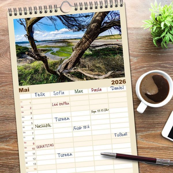 Produktbild: Familienplaner 2026 - Die Bretagne - Traumpfade mit 5 Spalten (Wandkalender, 21 x 45 cm) CALVENDO