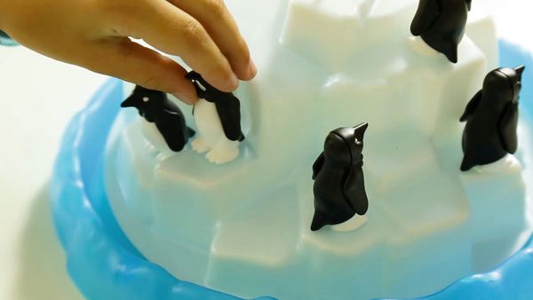 Produktbild: Ravensburger Plitsch-Platsch Pinguin, Kinderspiel