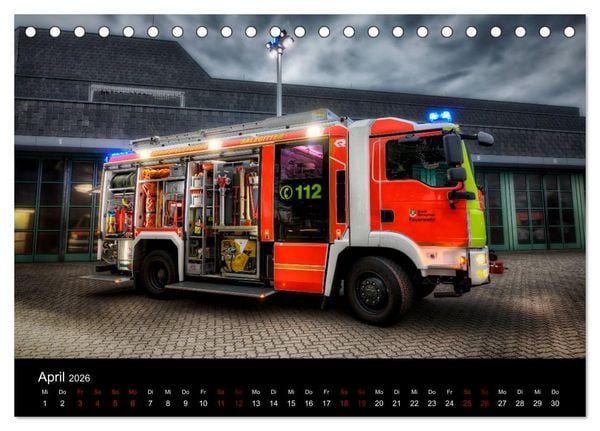 Produktbild: Feuerwehr und Rettungsdienst (Tischkalender 2026 DIN A5 quer), CALVENDO Monatskalender