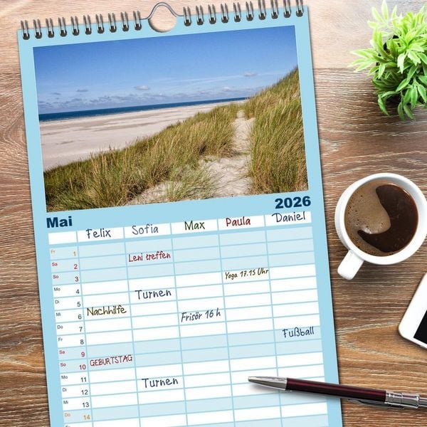 Produktbild: Familienplaner 2026 - Amrum: Natur und Freiheit mit 5 Spalten (Wandkalender, 21 x 45 cm) CALVENDO